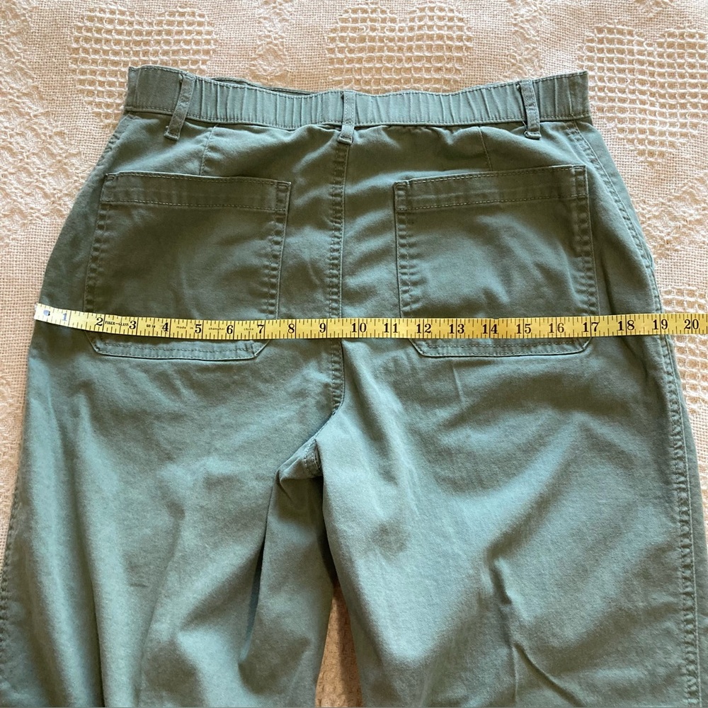 G.H. Bass & Co. Women’s Chino Pants Size 8 Green - Picture 7 of 11